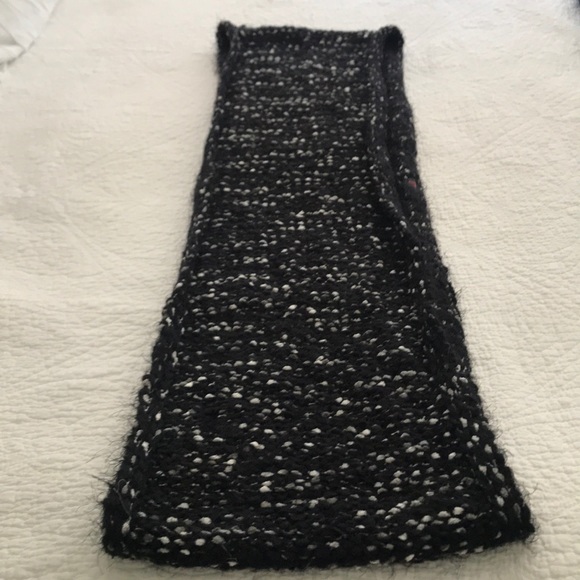 Infinity nylon/polyester scarf - Picture 4 of 5